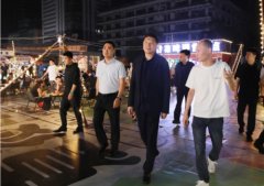<b>王忠昆调研夜经济工做开展环境</b>